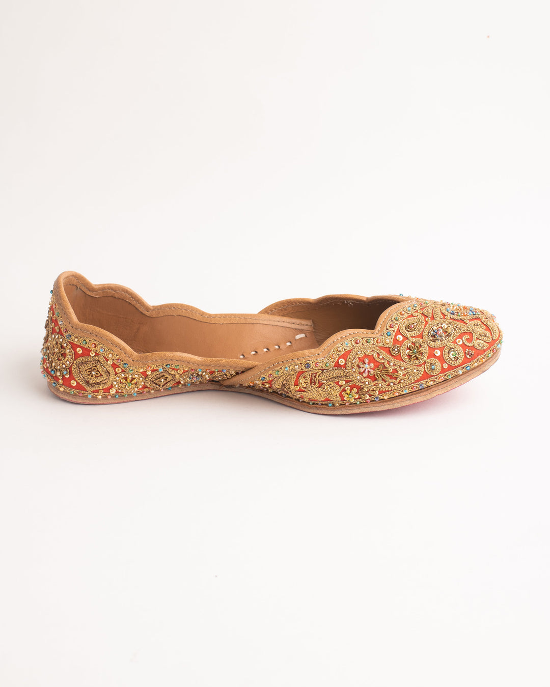 Hunar Red Handcrafted Jutti