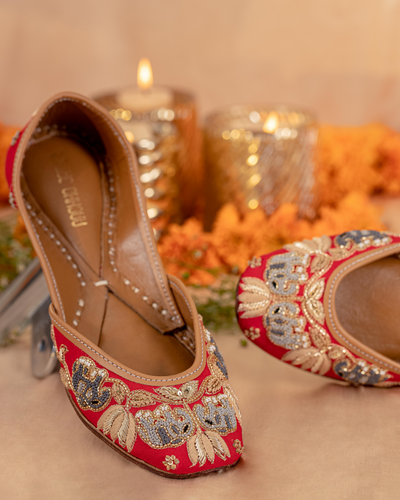 Scarlet Truffle Handcrafted Jutti