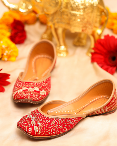 CURVE PINK HANDCRAFTED JUTTI